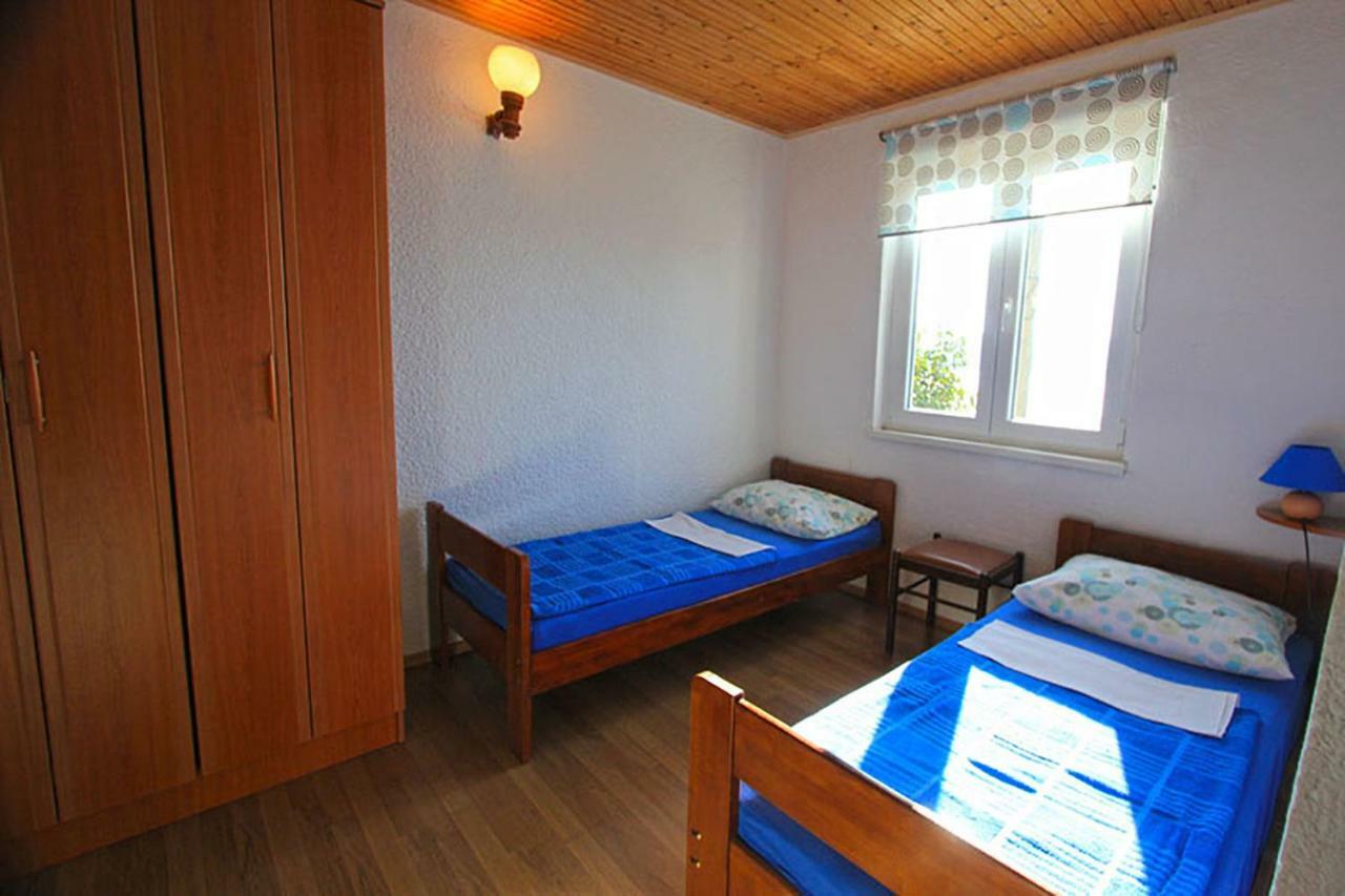 Beachfront House Ivana With Pool - Renovated 2025 Cesarica Exterior foto